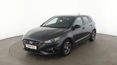 Grau Gebraucht 2021 Hyundai i30 Edition 30 Limousine | 16.400 € (Fairer Preis)