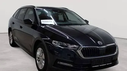 Gebraucht Skoda Octavia Ambition 150 PS (110 kW) 2021 Blackmagic perleffekt Kombi