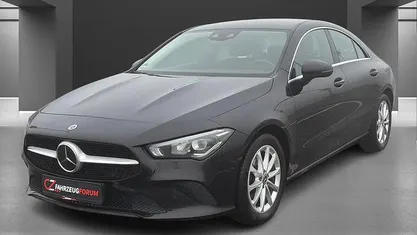 Schwarz Gebraucht 2021 Mercedes CLA200 Business Limousine | 16.900 €
