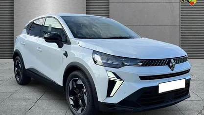 Gebraucht 2025 Renault Captur Techno SUV | 22.690 € (Guter Preis)