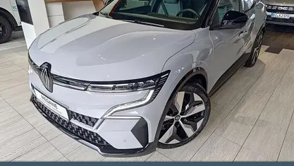 Gebraucht 2024 Renault Megane E-Tech Limousine | 32.189 € (Guter Preis)