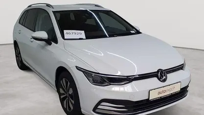 Usata VW Golf VIII Move 131 CV (96 kW) 2024 Bianco Station wagon