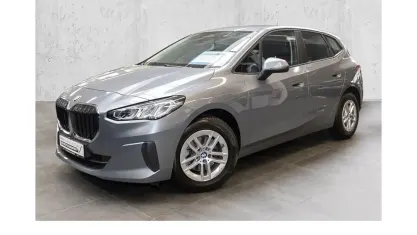 Gebraucht BMW 218 Sport Line 150 PS (110 kW) 2023 Grau Van / Kleinbus