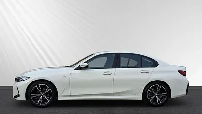 Gebraucht BMW 318 M Sport 156 PS (114 kW) 2025 Weiss Limousine