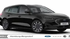 Obsidianschwarz metallic Gebraucht 2024 Ford Focus Titanium Kombi | 24.407 € (Fairer Preis)