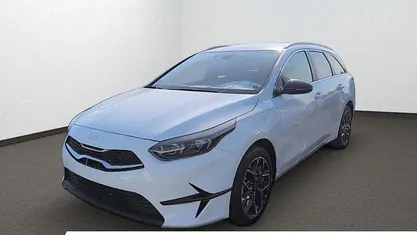 Neu Kia Ceed Sportswagon 140 PS (102 kW) 2025 Weiss Kombi