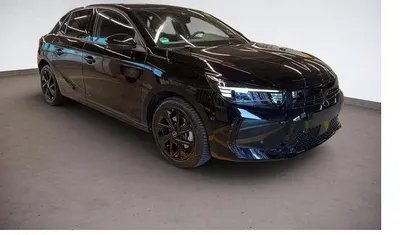 Diamant schwarz Gebraucht 2024 Opel Corsa Limousine | 17.990 € (Fairer Preis)