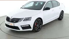 Weiß Gebraucht 2017 Skoda Octavia RS Limousine | 20.030 € (Fairer Preis)