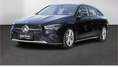 Unilack nachtschwarz Gebraucht 2024 Mercedes CLA180 Shooting Brake Kombi | 26.970 € (Superpreis)