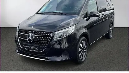 Gebraucht Mercedes V300 Avantgarde 237 PS (174 kW) 2024 Schwarz Van / Kleinbus