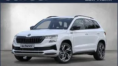 Moon weiss metallic Neu 2025 Skoda Karoq SportLine SUV | 37.480 € (Fairer Preis)