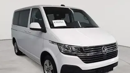 Gebraucht VW Multivan Comfortline 204 PS (150 kW) 2024 Candyweiss Van / Kleinbus