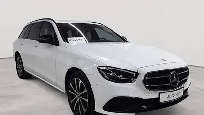 Polarweiß Gebraucht 2021 Mercedes E300 Avantgarde Kombi | 29.690 € (Fairer Preis)