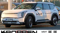 Weiss Gebraucht 2024 Kia EV9 Comfort SUV | 74.990 € (Fairer Preis)
