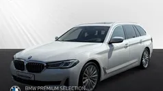 Weiss Gebraucht 2021 BMW 530 Luxury Line Kombi | 38.898 € (Fairer Preis)