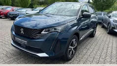 Lackierung blau celebes/metall Gebraucht 2023 Peugeot 5008 GT Van / Kleinbus | 27.980 € (Fairer Preis)