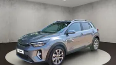 Astrograu Gebraucht 2024 Kia Stonic Spirit SUV | 19.980 € (Fairer Preis)