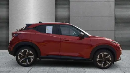 Fujisunsetrot schwarz Neu 2025 Nissan Juke N-Connecta SUV | 22.490 € (Fairer Preis)