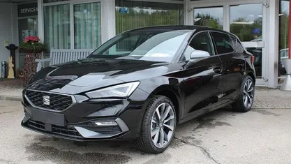 Neu Seat Leon FR 150 PS (110 kW) 2025 Schwarz (midnight schwarz) grau (stoff) Limousine