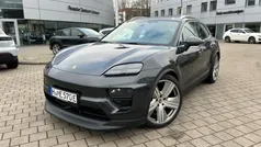 Vulkangraumetallic Gebraucht 2024 Porsche Macan SUV | 98.500 € (Fairer Preis)