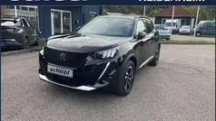 Lackierung schwarz perla nera/ty (metallic) Gebraucht 2021 Peugeot e-2008 GT SUV | 19.390 € (Fairer Preis)
