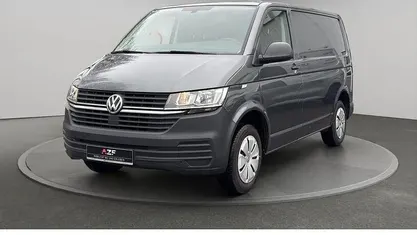 Gebraucht VW T6.1 110 PS (80 kW) 2021 Grau Van