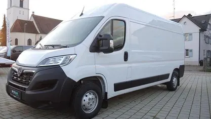 Eis weis Gebraucht 2022 Opel Movano Edition Van | 30.900 €