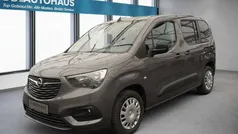 Grau Gebraucht 2022 Opel Combo Life Elegance Van / Kleinbus | 21.260 € (Fairer Preis)