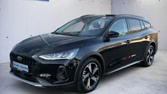 Dunkel schwarz metallic Gebraucht 2023 Ford Focus Active X Kombi | 26.880 € (Fairer Preis)