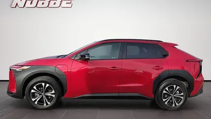 Gebraucht Toyota bZ4X 150 kW (204 PS) 2025 Rot SUV