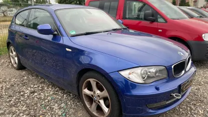 Gebraucht BMW 116 Advantage 116 PS (85 kW) 2012 Blau Kleinwagen