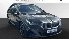 Sophistograu brillanteffekt metallic Gebraucht 2024 BMW 520 M Sport Kombi | 54.800 € (Superpreis)