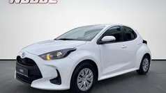 Schneeweiß Gebraucht 2025 Toyota Yaris Hybrid Business Edition Kleinwagen | 24.500 € (Fairer Preis)