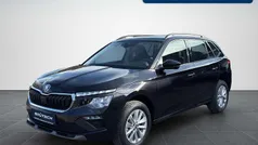 Blackmagic perleffekt metallic Neu 2025 Skoda Kamiq Selection SUV | 26.890 € (Fairer Preis)