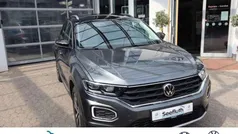 Indiumgrau metallic Gebraucht 2021 VW T-Roc Active SUV | 25.930 € (Fairer Preis)