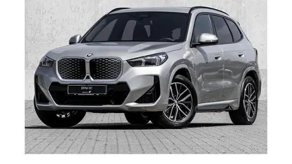 Silber Neu 2025 BMW iX1 M Sport SUV | 53.690 € (Fairer Preis)