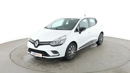 Weiß Gebraucht 2019 Renault Clio IV LIMITED Limousine | 8.670 € (Guter Preis)