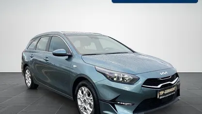 Yucca stahlgrau metallic Gebraucht 2024 Kia Ceed Sportswagon Vision Kombi | 24.980 € (Guter Preis)