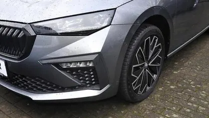 Gebraucht Skoda Scala Tour 150 PS (110 kW) 2025 Graphitegrau metallic Kleinwagen