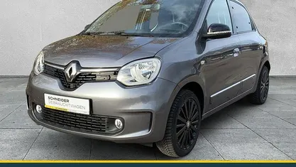 Grau Gebraucht 2023 Renault Twingo Urban Night Kleinwagen | 14.890 € (Fairer Preis)