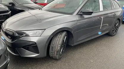 Uusi Skoda Octavia RS 265 HP (194 kW) 2026 Harmaa Farmari