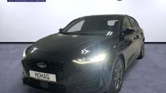 Schwarz Gebraucht 2023 Ford Focus ST-Line Limousine | 20.890 € (Guter Preis)