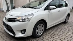Weiß Gebraucht 2013 Toyota Verso Life Van / Kleinbus | 4.450 € (Superpreis)
