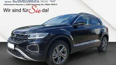 Deep black perleffekt Gebraucht 2025 VW T-Roc Life SUV | 33.980 € (Guter Preis)