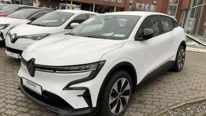 Arktisweiß Gebraucht 2023 Renault Megane E-Tech Evolution Limousine | 26.989 € (Guter Preis)