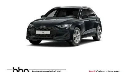 Używany Audi A3 Ambiente 116 KM (85 kW) 2025 Szary Sedan/Limuzyna