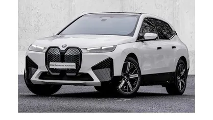 Gebraucht BMW iX Sport Line 239 kW (326 PS) 2022 Weiß SUV