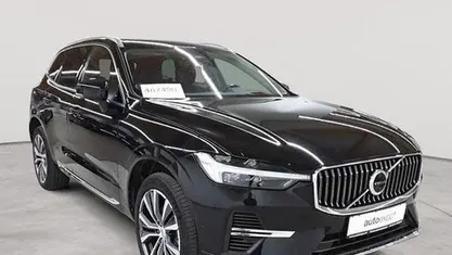 Gebraucht Volvo XC60 Inscription 253 PS (186 kW) 2022 Onyx schwarzmetallic SUV