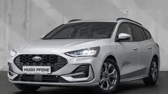 Moondust silver metallic Gebraucht 2023 Ford Focus ST-Line X Kombi | 23.350 € (Fairer Preis)