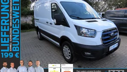 Frostweiß Gebraucht 2023 Ford E-Transit Trend Van | 29.439 €